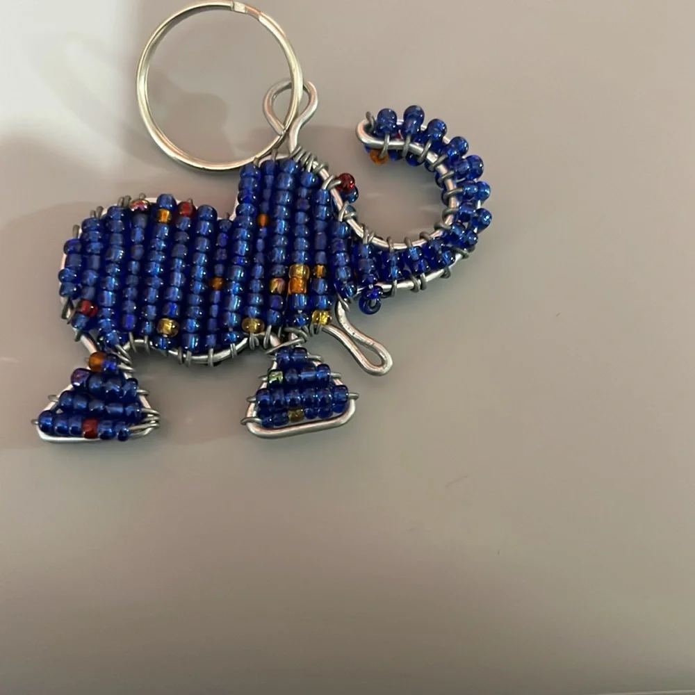 KEY RING , elephant - Picture 2 of 2